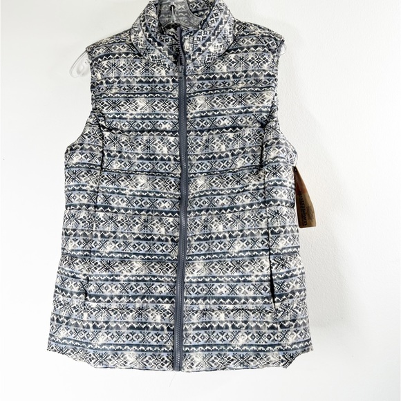 Ruff Hewn Jackets & Blazers - NWT RUFF HEWN‎ fairisle Puffer vest $84 tag SIZE MEDIUM new great gift women’s